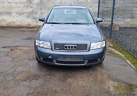 Audi A4 1.8 T quattro - zu verkaufen