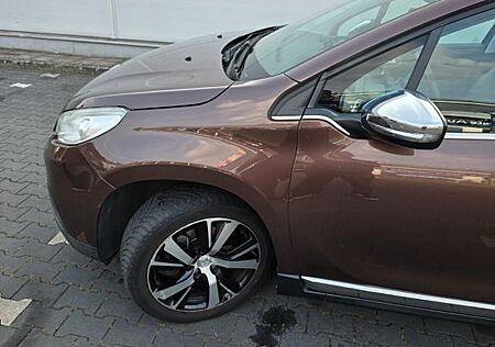 Peugeot 2008 Allure e-HDi FAP 115 STOP & START Allure
