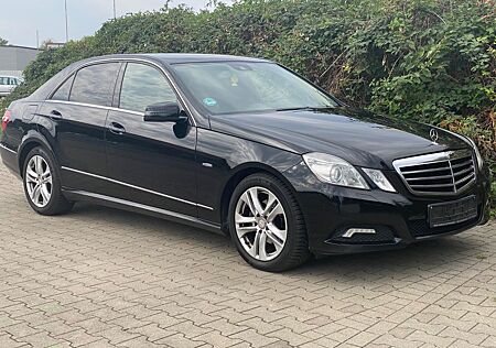 Mercedes-Benz E 200 gebraucht kaufen Mercedes-Benz E 200 CDI BlueEFFICIENCY AVANTGARDE AVANTGARDE