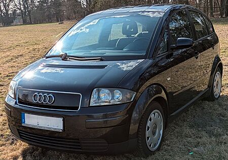 Audi A2 1.4 - 179.868 - technisch sehr guter Zustand