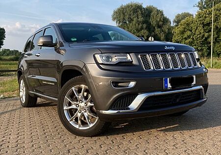 Jeep Grand Cherokee Summit 3.0 V6 M.-Jet 184kW Au...