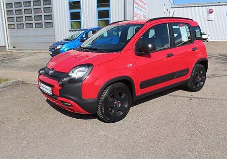 Fiat Panda City Cross 1,0 70 PS Hybrid + Winterräder