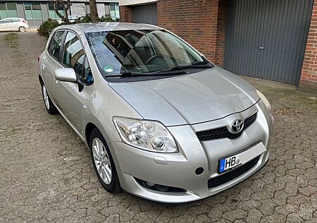 Toyota Auris 2.0 D-4D