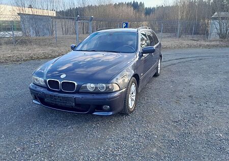 BMW 525d A Exclusive touring Exclusive