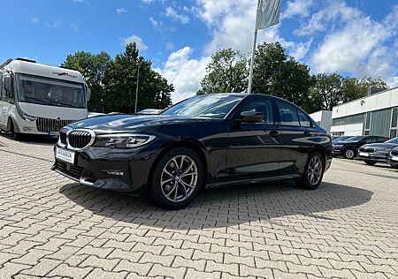 BMW 320d Sport Line *LED Navi Kamera Sitzh. Park*