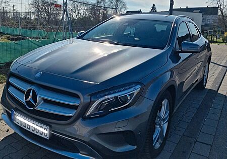 Mercedes-Benz GLA 180 Urban Urban