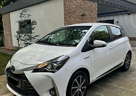 Toyota Yaris 1,5-l-VVT-i Hybrid CVT Y20 Club Y20 Club