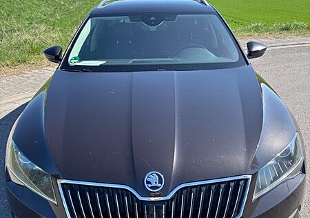 Skoda Superb 2.0 TDI SCR 140kW DSG L&K Combi L&K