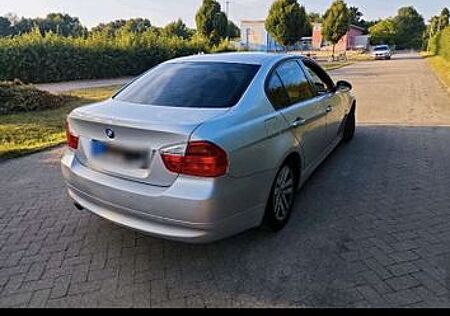 BMW 318i touring -