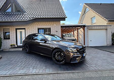 Mercedes-Benz E 43 AMG E43 AMG T Modell *Performance*Burmester*Panorama