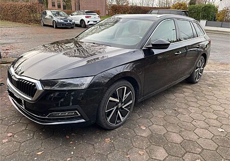 Skoda Octavia 1.4 TSI iV DSG FIRST EDITION COMBI F...