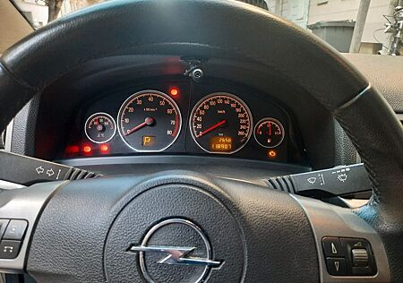 Opel Vectra 2.2 DIRECT Edition MT-6 Edition