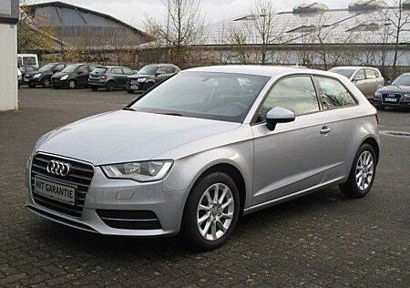 Audi A3 attraction mit Garantie