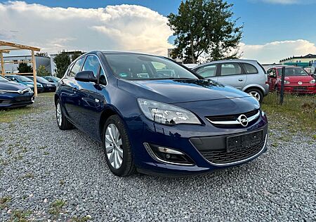 Opel Astra J Lim. 5-trg. Exklusiv*LEDERSITZ*NAVI*PDC