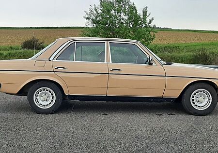 Mercedes-Benz 300 D - kein Rost - Auflösung Oldtimersammlung