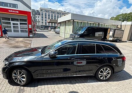 Mercedes-Benz C 200 4MATIC T Autom. -