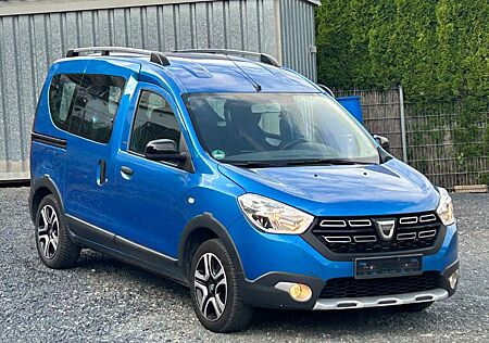 Dacia Dokker Stepway Celebration NAVI R-KAMERA TEMPOM.