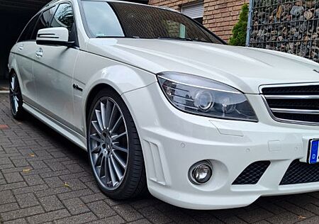 Mercedes-Benz C 63 AMG AMG C 63 T 355 kw. + Soundanl. + Garagenfahrzeug