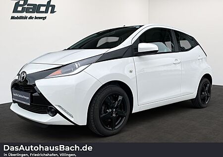 Toyota Aygo (X) Aygo 1.0 x-play