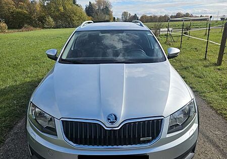 Skoda Octavia 2.0 TDI DSG 4x4 Scout Combi Scout