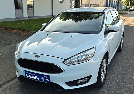 Ford Focus Turnier TÜV NEU/Zahnriemen Neu Klima PDC