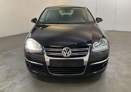 VW Jetta Volkswagen V Comfortline 1.9 TDI+Automatik+LEDER+VOLL