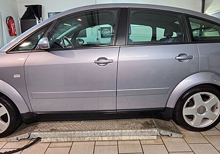 Audi A2 1.6 FSI -