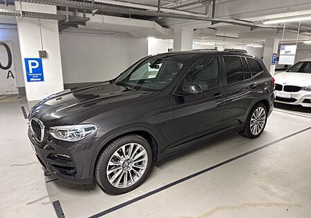 BMW X3 xDrive30e Advantage