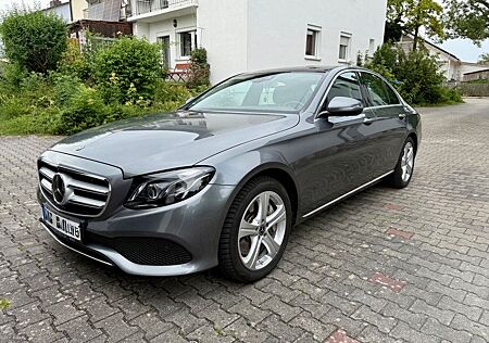 Mercedes-Benz E 400 4MATIC AVANTGARDE Autom. AVANTGARDE