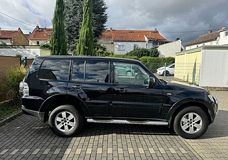Mitsubishi Pajero 3,2 DI-D 4WD Automatik