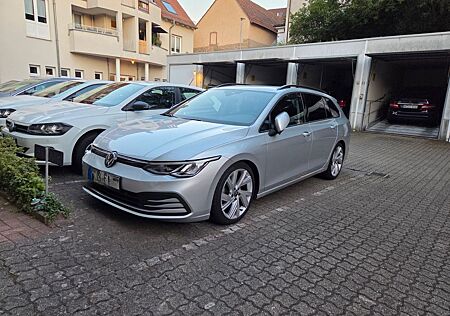 VW Golf Volkswagen 2.0 TDI SCR DSG ACTIVE Variant ACTIVE
