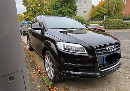 Audi Q7 3.0 TDI (DPF) quattro tiptronic -