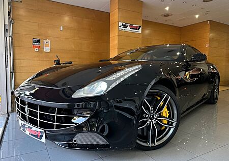 Ferrari FF 6,3 V12 *LIFT*KERAMIC*360 KAM*PAS. DISPLAY*