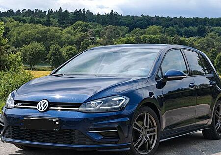 VW Golf Volkswagen 7 Facelift R-Line Massage/ 1.4 Tsi