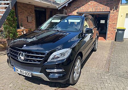 Mercedes-Benz ML 250 BlueTEC 4MATIC - TOP ZUSTAND -