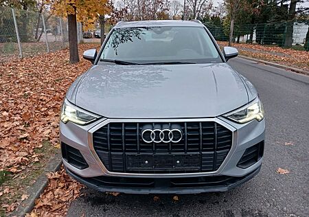 Audi Q3 40 TFSI quattro Scheckheftgepflegt 190 PS