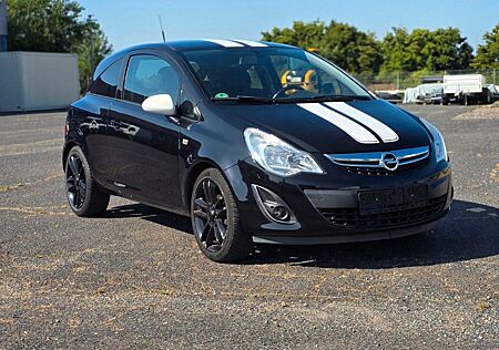 Opel Corsa 1.4 Color Edition Navi VollAusta. TÜV Neu