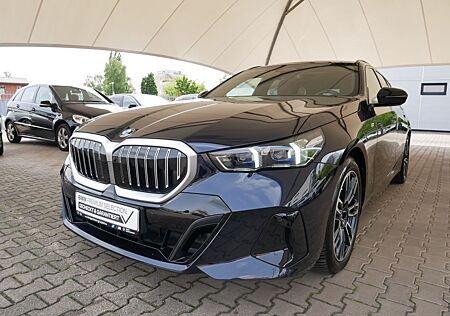 BMW 540d xDrive Touring M SPORT B&W LED AHK PANO 360