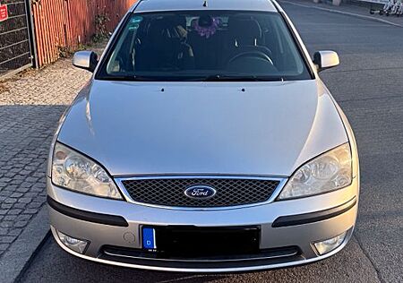 Ford Mondeo 2,0TDCi 96 kW DPF Ghia Ghia