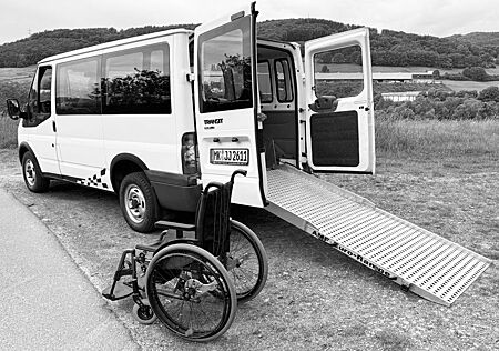 Ford Transit L1H1,Behindertengerecht Rampe