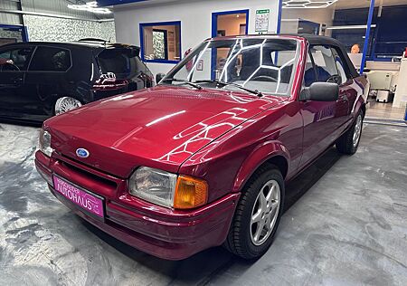 Ford Escort Ghia Cabrio*1 Hand * Erst 30Tkm*