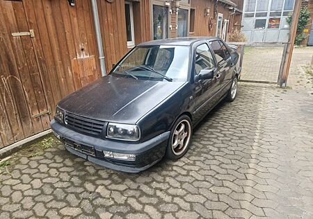 VW Vento Volkswagen 1.8 CL CL