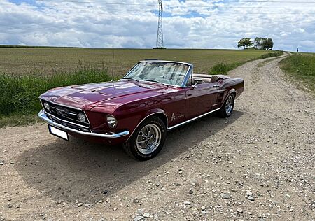 Ford Mustang Cabrio, V8, Automatik, TOP ZUSTAND