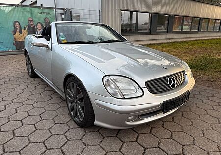 Mercedes-Benz SLK 200 KOMPRESSOR-Klima-Leder-Tempo-Sitzhz-TÜV