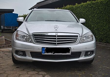 Mercedes-Benz C 230 Elegance, 2.5V6, Alufelgen, el.Memorysitze