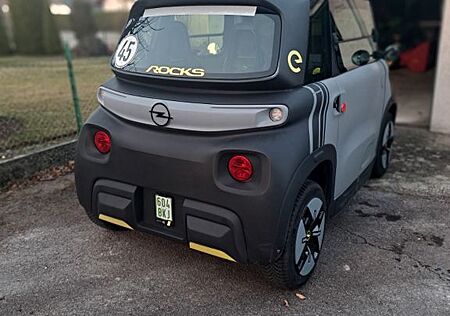 Opel Rocks-e Techno Techno 8 fach Bereift