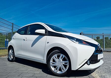 Toyota Aygo (X) Aygo -play touch Aus 1 Hand/Rückfahrkamera