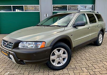 Volvo XC 70 XC70 D5 AWD/AUTOMATIK/LEDER/AHK/STANDHZ/TÜV NEU/