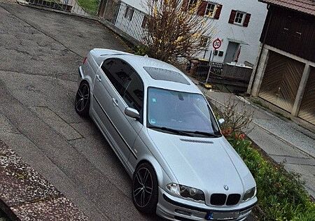 BMW 325i E46