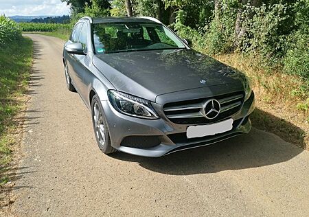 Mercedes-Benz C 180 T AVANTGARDE